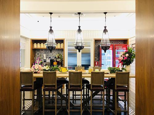 The Coral Executive Lounge, Hat Yai Intl, Thailand The Coral Executive Lounge, Hat Yai Intl, Thailand