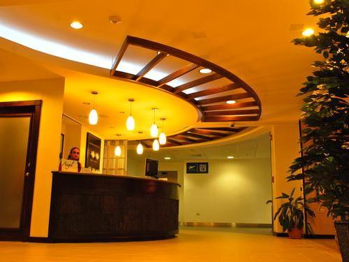 Club Kingston, Kingston Norman Manley Int'l Club Kingston, Kingston Norman Manley Int'l