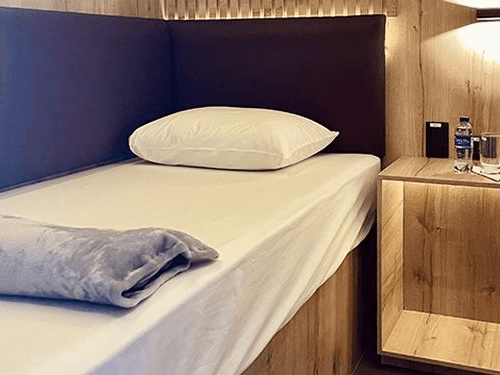 Main Image Main Image