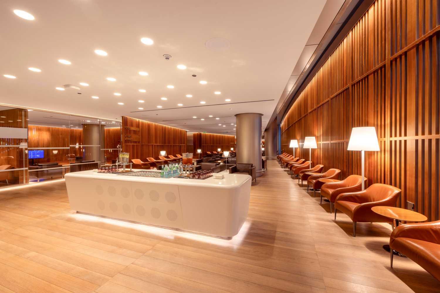 Al Maha Lounge (Southeast), Hamad International, Qatar Al Maha Lounge (Southeast), Hamad International, Qatar