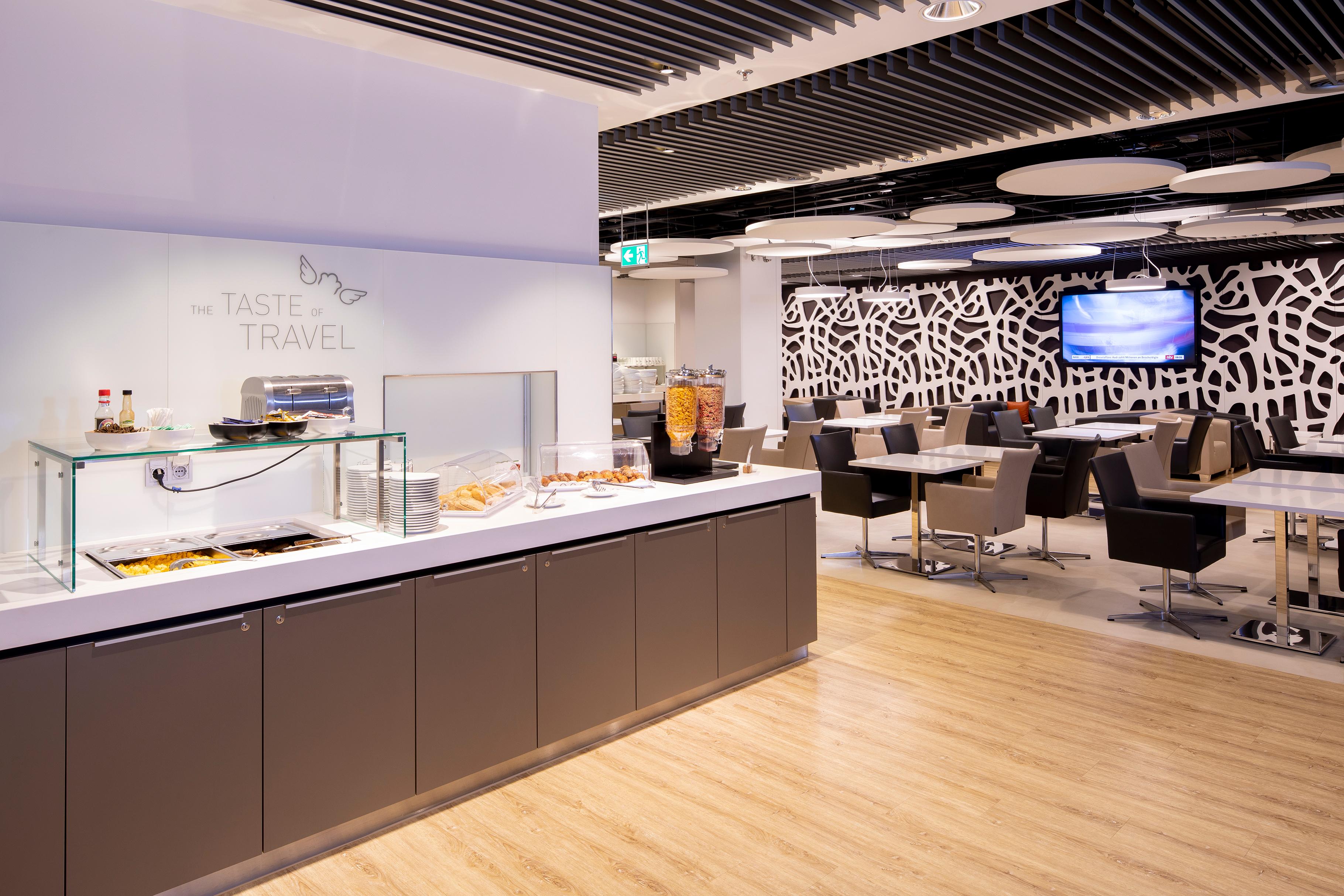 DUS Sky Lounge, Düsseldorf, Germany DUS Sky Lounge, Düsseldorf, Germany