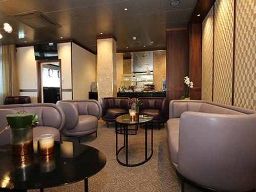 Salzburg Airport Business Lounge, Salzburg, Austria Salzburg Airport Business Lounge, Salzburg, Austria