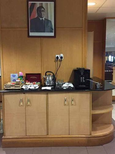 Dzimbahwe Executive Lounge, Harare International Dzimbahwe Executive Lounge, Harare International