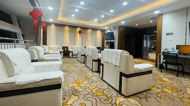 Main Image Main Image