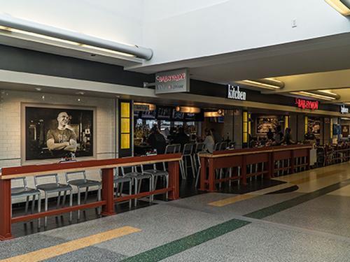 Bar Symon, Cleveland OH Hopkins International, USA Bar Symon, Cleveland OH Hopkins International, USA