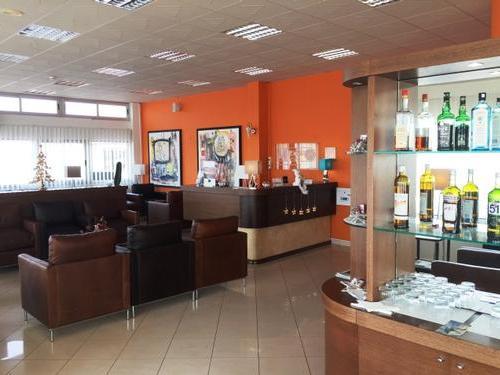 AHS Business Class Lounge, Cotonou Cadjehoun International AHS Business Class Lounge, Cotonou Cadjehoun International