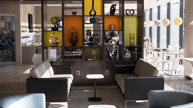 Main Image Main Image