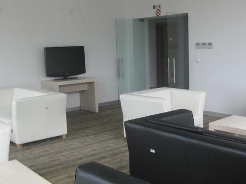 PRIMECLASS CIP LOUNGE PRIMECLASS CIP LOUNGE