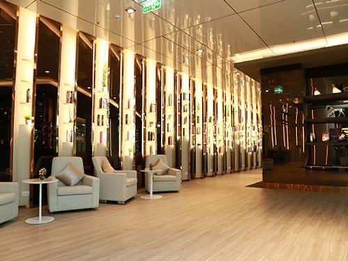 Miracle First Class Lounge, Bangkok Suvarnabhumi Intl, Thailand Miracle First Class Lounge, Bangkok Suvarnabhumi Intl, Thailand