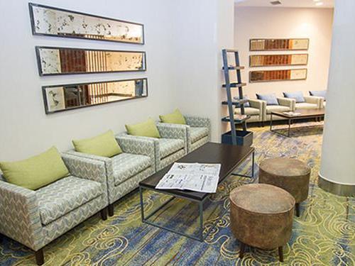 Makuwa Lounge, Victoria Falls Intl, Zimbabwe Makuwa Lounge, Victoria Falls Intl, Zimbabwe