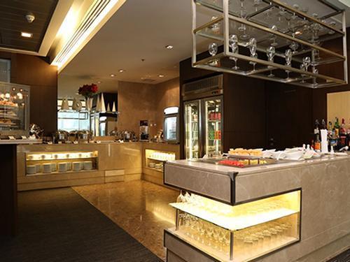 Miracle Lounge, Bangkok Suvarnabhumi Intl, Thailand Miracle Lounge, Bangkok Suvarnabhumi Intl, Thailand