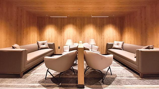 Main Image Main Image