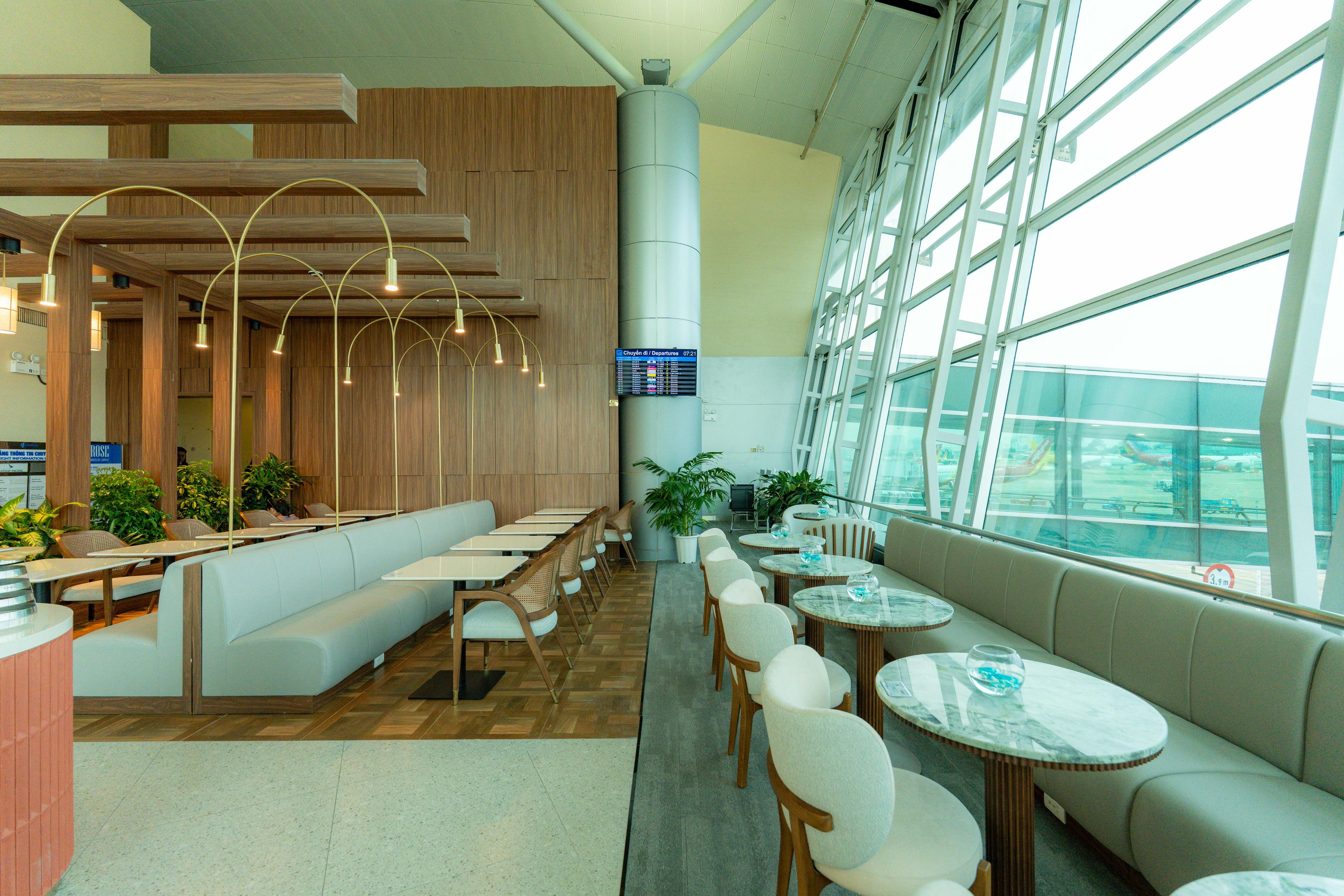 Rose Business Lounge, Tan Son Nhat International, Vietnam Rose Business Lounge, Tan Son Nhat International, Vietnam