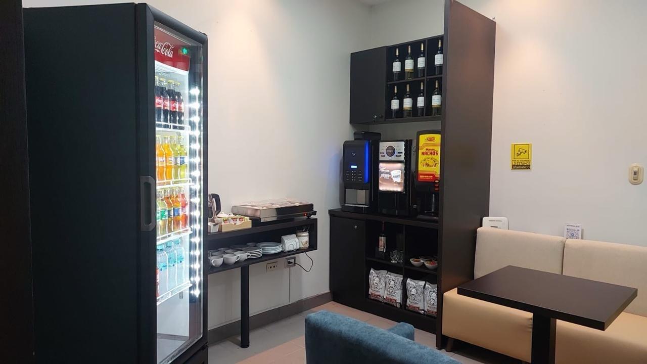 Sala VIP Santa Rosa by Layover Stay, Santa Rosa International, Ecuador Sala VIP Santa Rosa by Layover Stay, Santa Rosa International, Ecuador