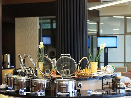 Concordia Lounge, Manado Sam Ratulangi, Indonesia Concordia Lounge, Manado Sam Ratulangi, Indonesia