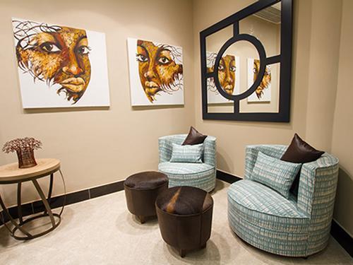 Makuwa Lounge, Victoria Falls Intl, Zimbabwe Makuwa Lounge, Victoria Falls Intl, Zimbabwe