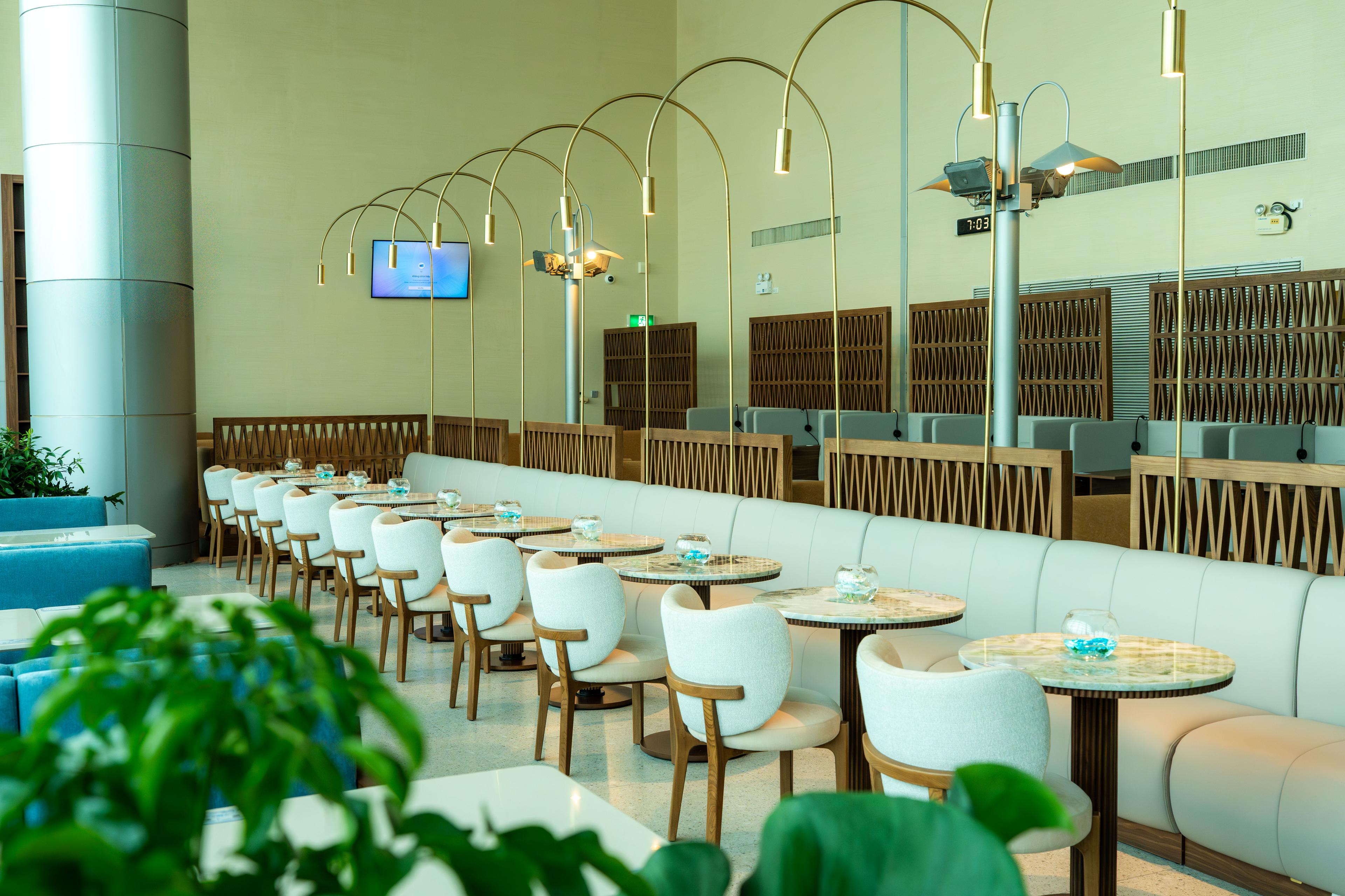 Rose Business Lounge, Tan Son Nhat International, Vietnam Rose Business Lounge, Tan Son Nhat International, Vietnam