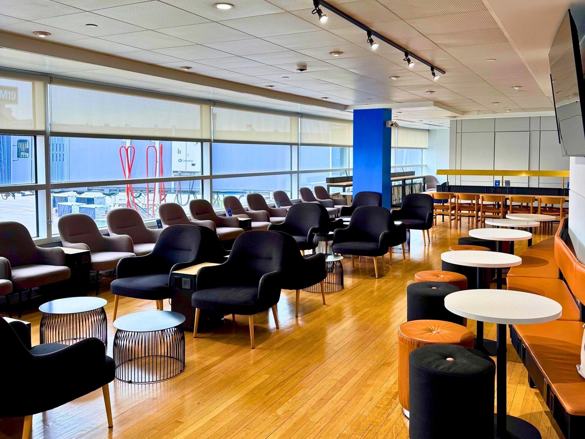 Wingtips Lounge Chicago, O'Hare International, USA Wingtips Lounge Chicago, O'Hare International, USA