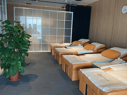 Main Image Main Image