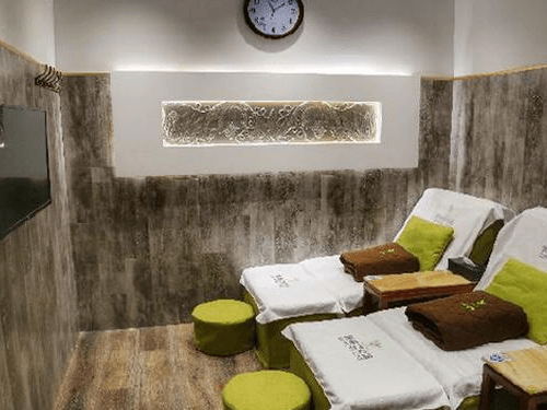 Main Image Main Image