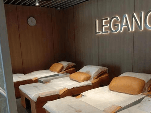 Main Image Main Image