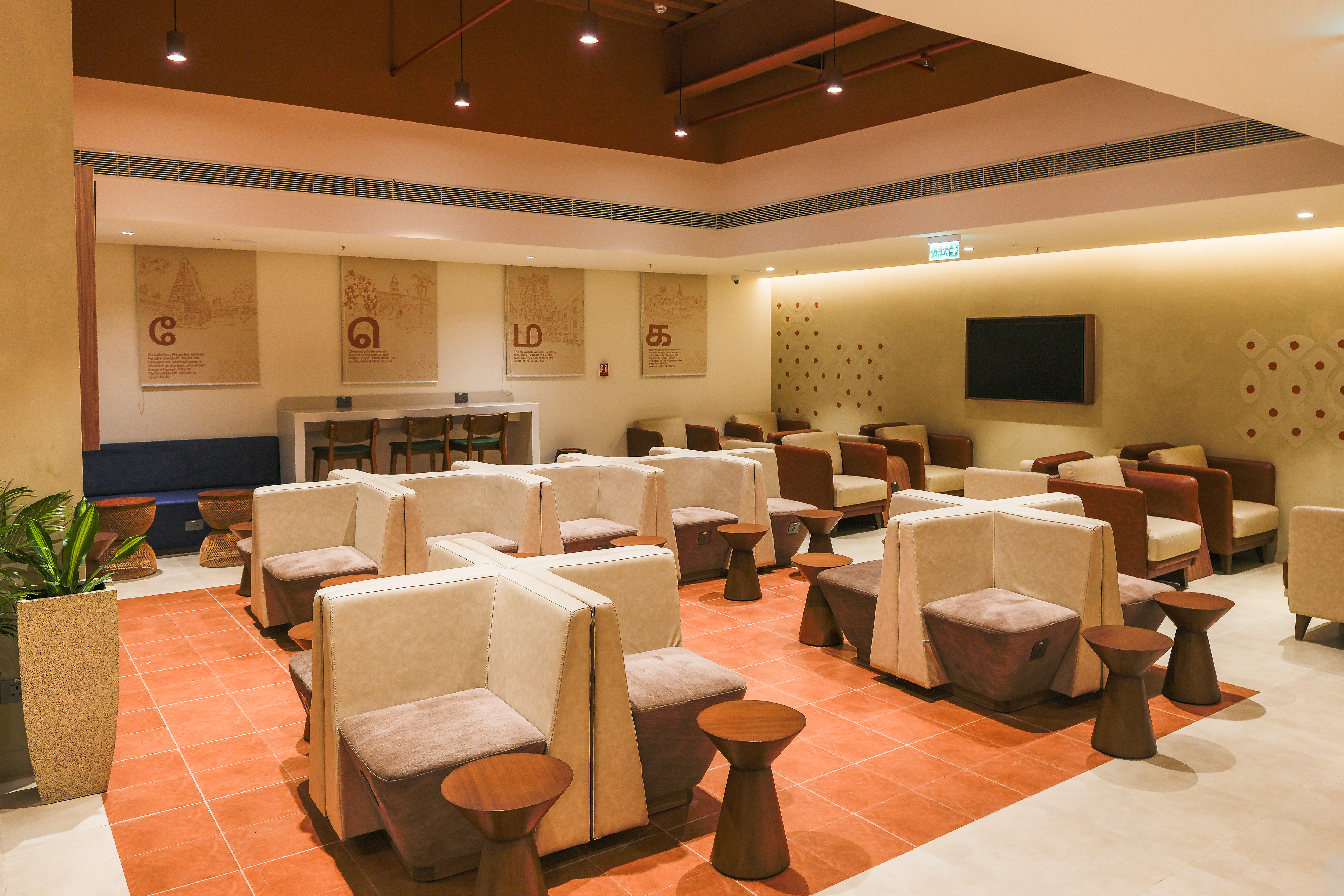 O’Vetra Domestic Departure Lounge, Tiruchirappalli International, India O’Vetra Domestic Departure Lounge, Tiruchirappalli International, India